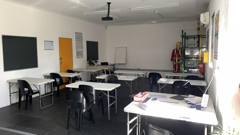 To Let Commercial Property for Rent in Maitland Western Cape